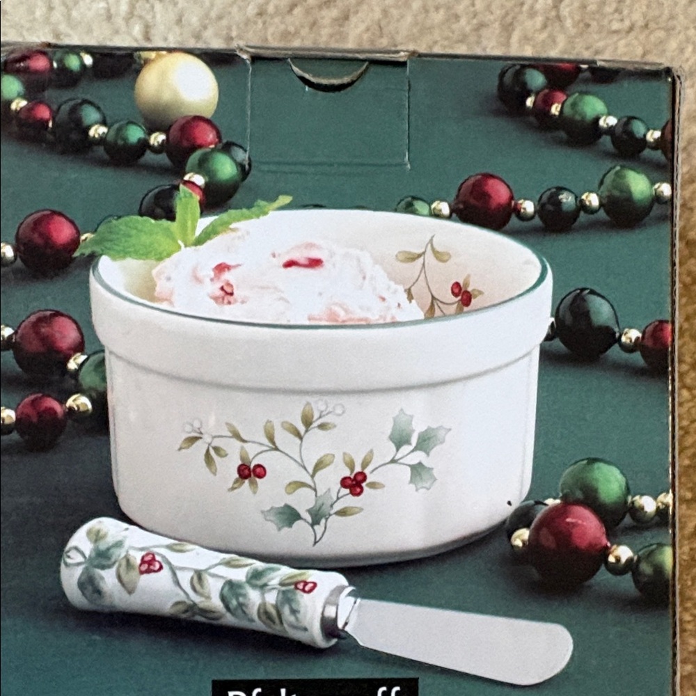 NWOT Pfaltzgraff Winterberry Holiday Serveware Set Bundle - Picture 6 of 7
